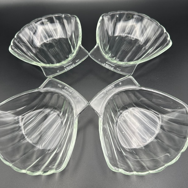 Vintage 1960s, French PYREX, Glass Scallop Shell, Set of Four (4), Coquille St Jacque Dish, Seafood Starter Dishes, Jewelry or Soap Dish