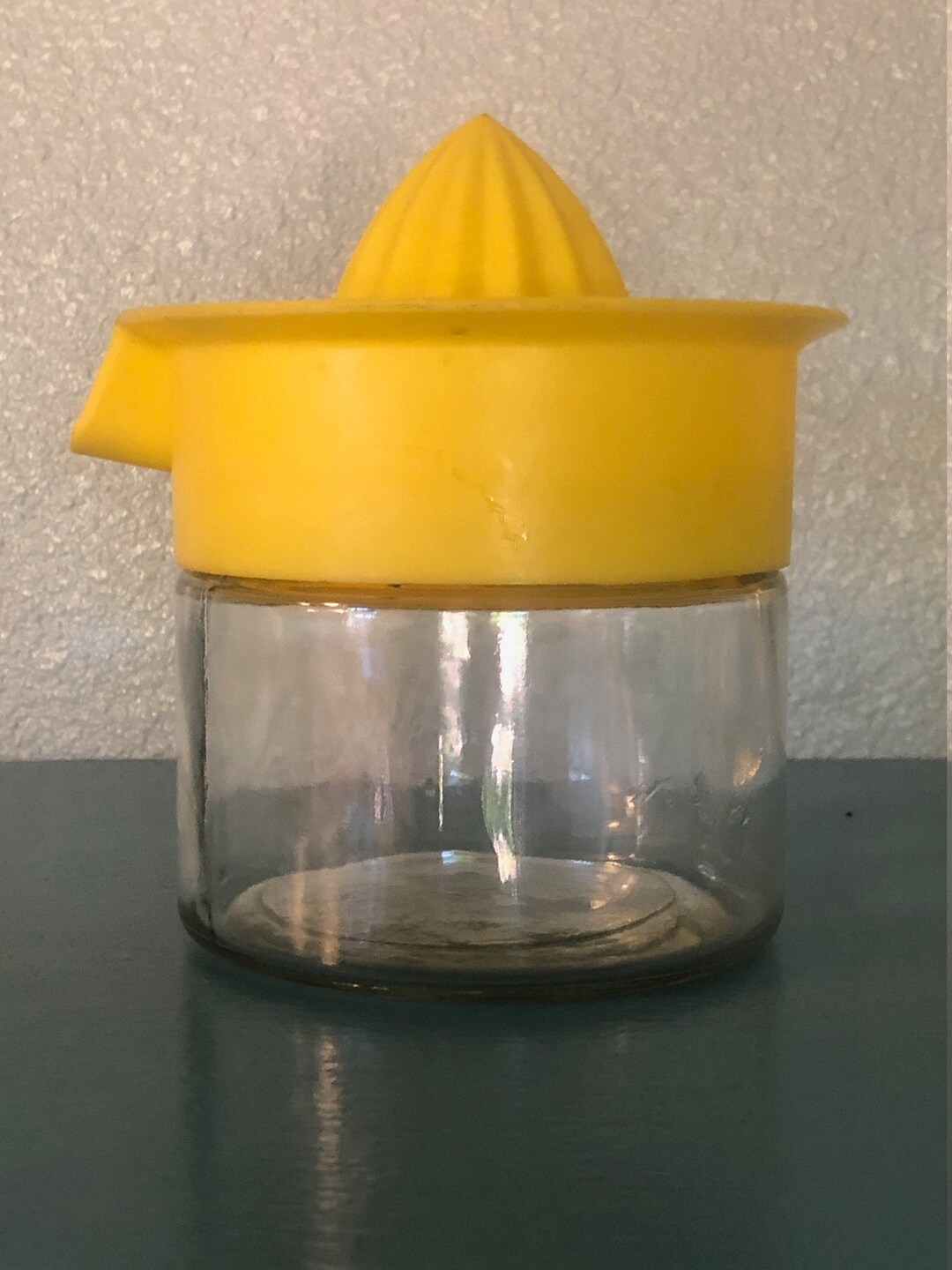 Vintage Sunny Yellow Juicer Glass Citrus Juicer With 2 Cup Etsy