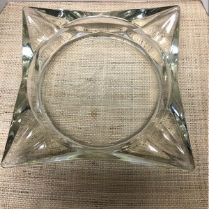 6.0 Extra Large Pink Leaf Glass Ashtray, Perfect Jamaica