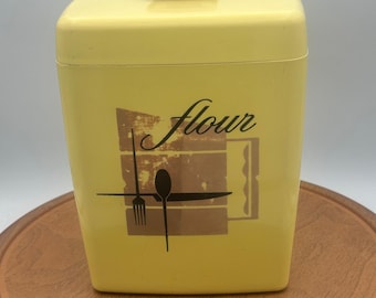 Bote grande Burroughs Burrite, color amarillo mantequilla, de la década de 1950.