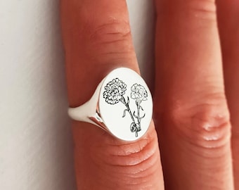 Personlig nejlikring: Smycken i sterlingsilver med blomma i januari