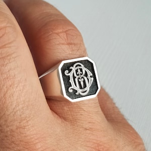 Anillo con dos iniciales para hombre, anillo victoriano con inicial, anillo personalizado con inicial grabada, anillo con monograma inicial para hombre, diseños de monograma de dos letras
