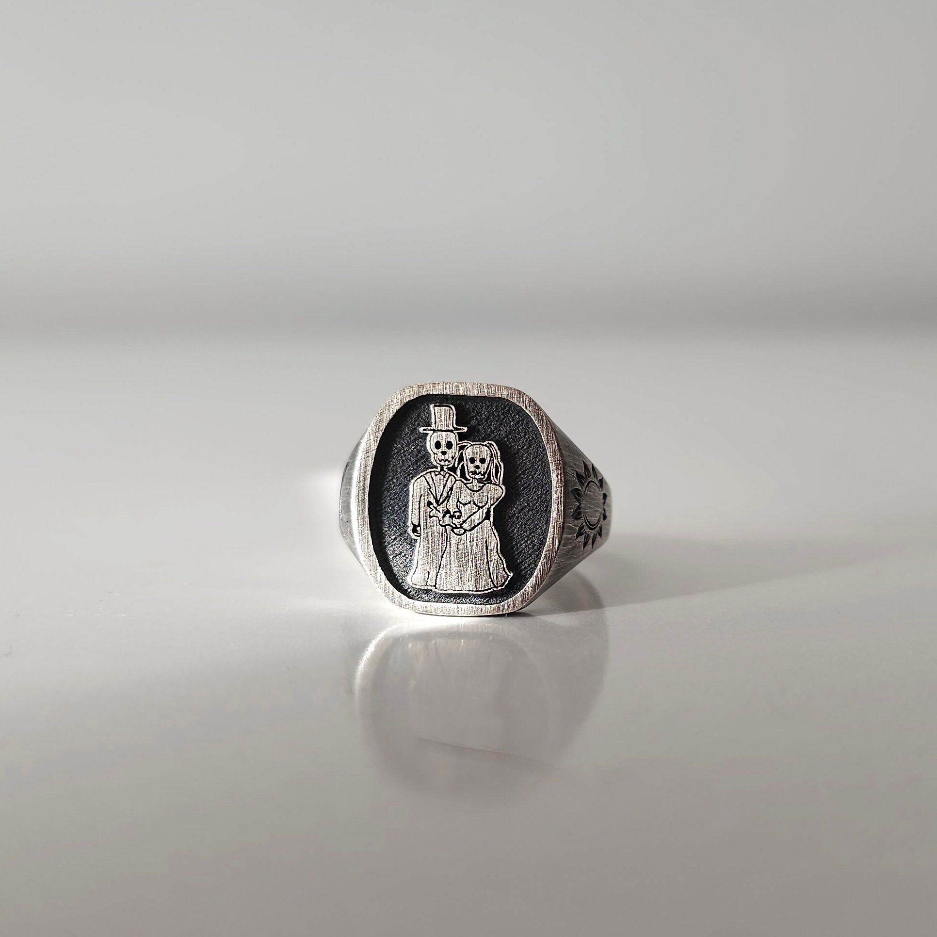 Memento Vivere Ring - Etsy