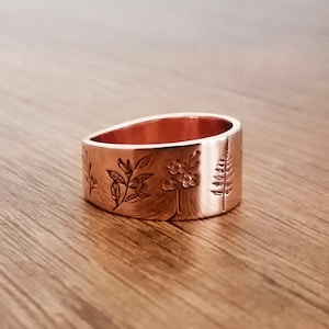 Floral Signet Band Ring, Forget me not Ring, Floral Signet Ring, Custom Engraved Ring, Wildflower Signet Ring, Fern Signet Ring, Flower Band