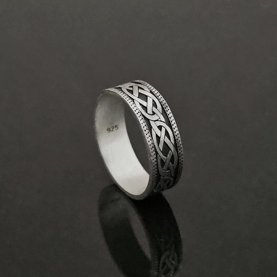 Oxidized Sterling Silver Celtic Knot Ring: Handmade Unisex Band