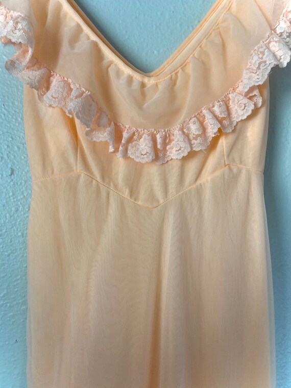 Vintage 1970s Montgomery Ward Peach Chiffon Long N