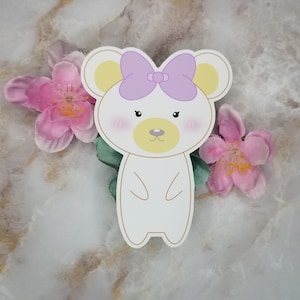 Autocollants Yuki Bear: Autocollant Kawaii | Autocollant d’ordinateur portable | Autocollant imperméable à l’eau | Autocollant Di Cut en vinyle | Art | Mignon | Autocollant d’ours| Ours blanc |