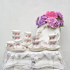 Vintage coffee -tea set Royal Albert Lavender Rose. Beautiful set for high tea.