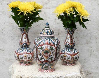 Vintage Tichelaar Makkum Delfts blue decoration Ginger jar vases hand painted Delfts set