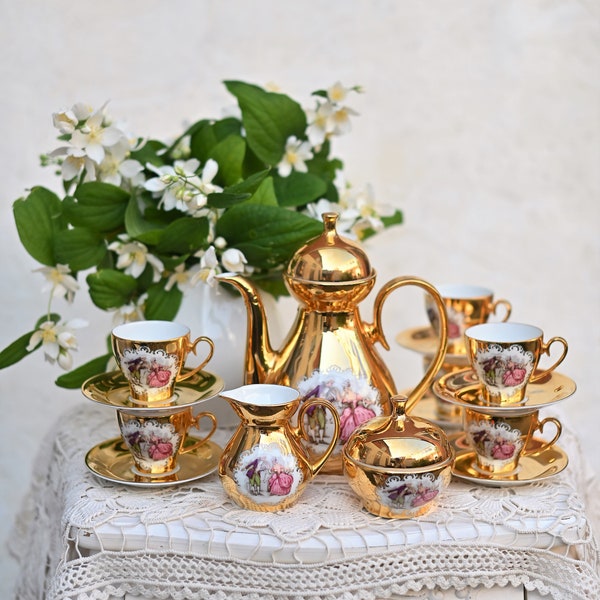 Wonderful vintage Golden German Bavaria Tea Set, Vintage Porcelain with Romantic Scenes, Bavaria Vohenstrauss Johann Seltmann.