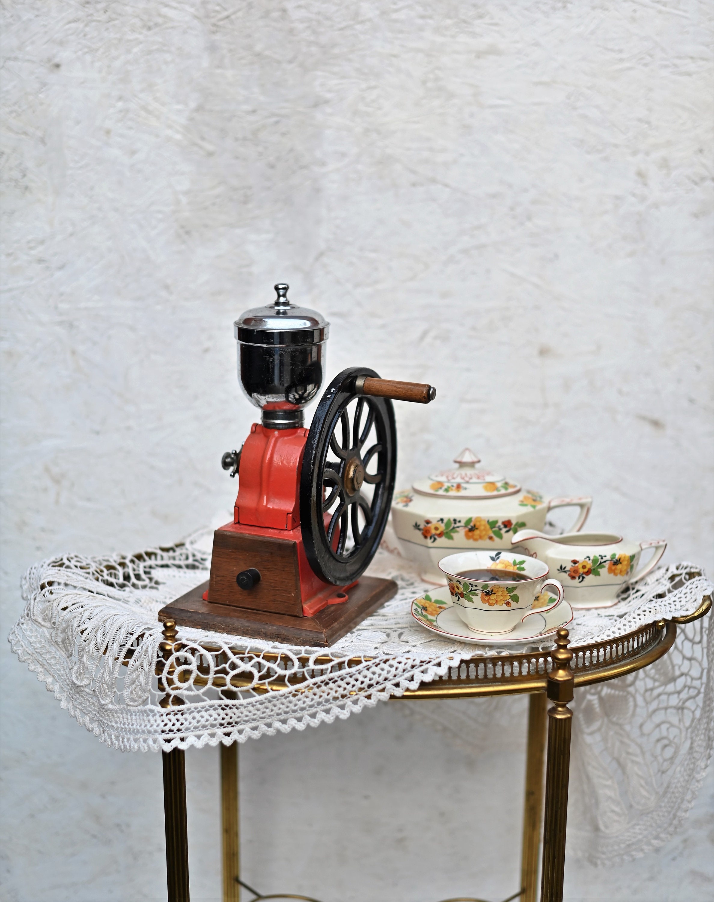 ELMA - Macinacaffè manuale, macina caffè decorativo vintage stile antico,  regalo per amanti del caffè, macinino in legno scuro : : Casa e  cucina