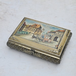 Antigue Large vintage tin, DBF Belgium.
