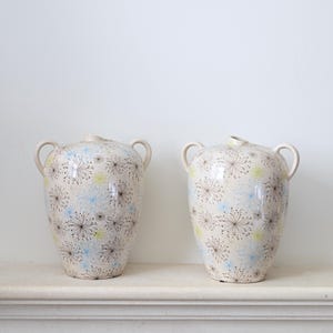2 Vintage Vases for Flowers Rural Retro White Porcelain Ceramic Vase. Beautiful design.