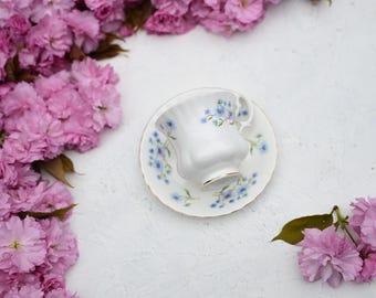 Vintage Richmond, met blauw bloemmotief, theekop en schotel, Fine Bone China, Engeland.