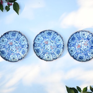 Beautiful antique set of 3 Original Vintage Japanese porcelain plates with water lily motif, wall plates, hand-painted.