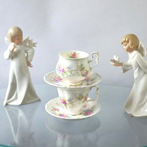 Beautiful Royal Albert 2 cups and 2 saucers from the Colleen series, truly rare cups!! made in England.