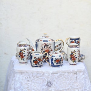 Vintage GOLD IMARI Beautiful Hand painted with 22K Gold 74- tableware tea / coffee set for 10 people.