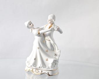 Vintage PMI Porcelain Figurine: Victorian Style Dancing Couple, Germany