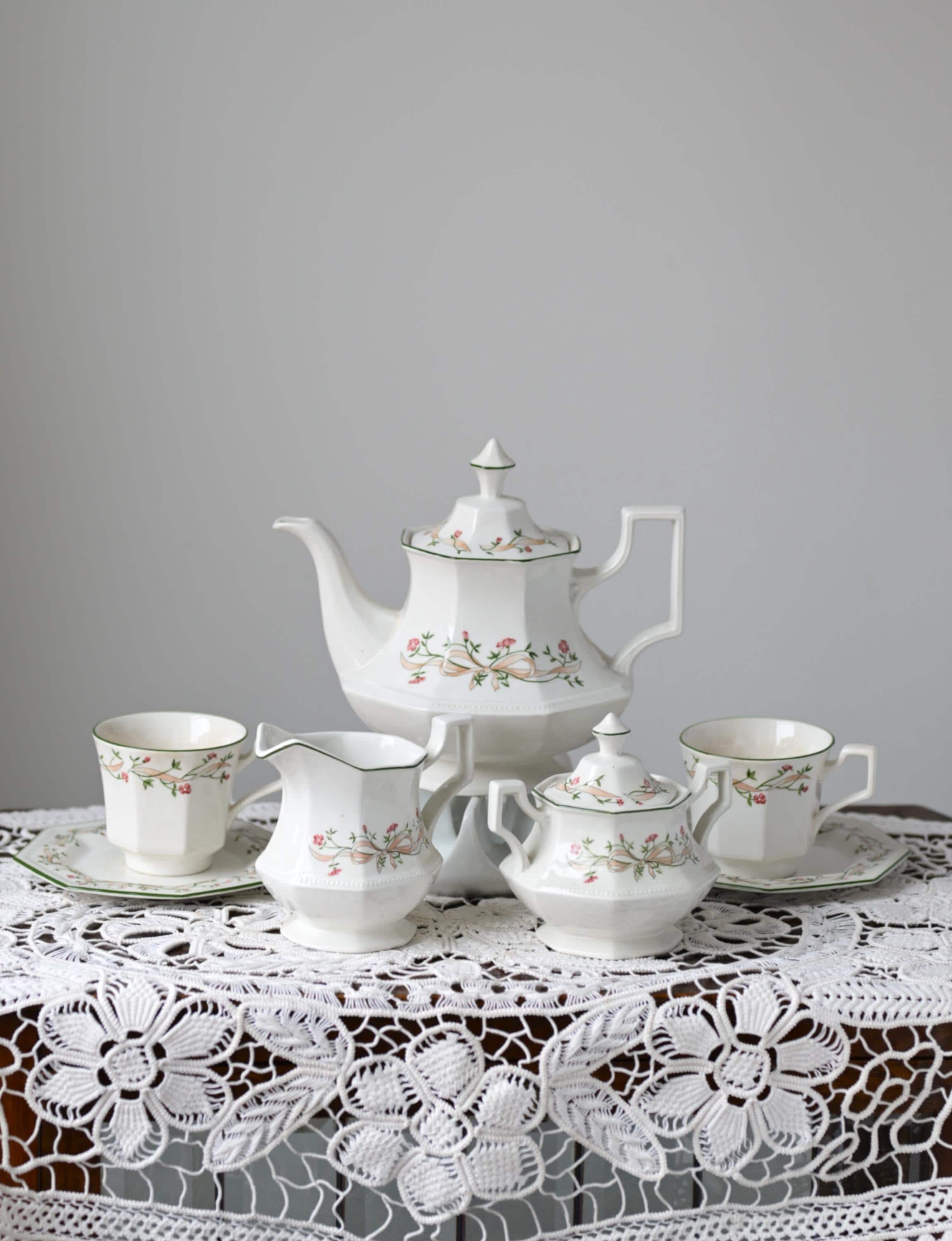 Bridgerton tea set - Etsy 日本