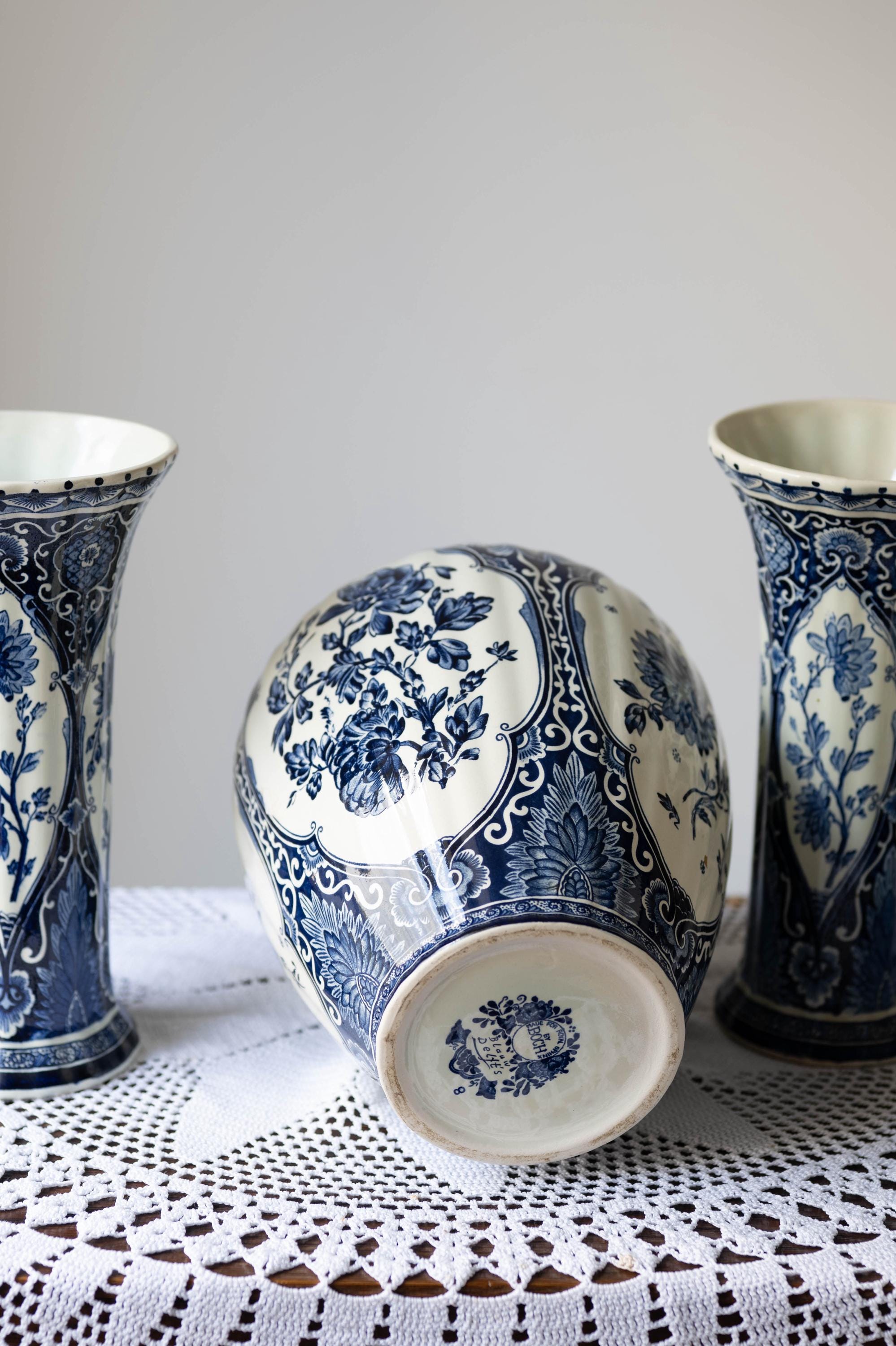 Delfts Blauw Pottery Set: Boch Royal Sphinx Ginger Jar and Vases