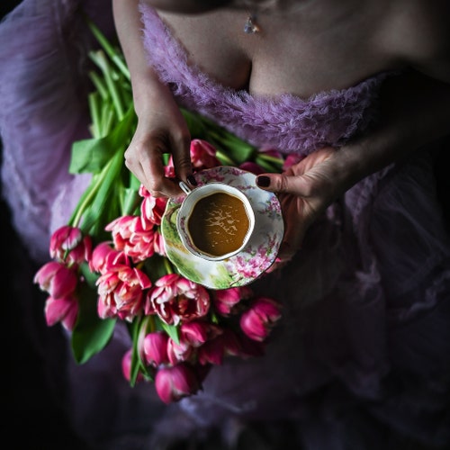 イタリア　ミラー　陶器製 イタリア直輸入 アンティークゴールド仕上げ 58cmx49cm厚み4cm