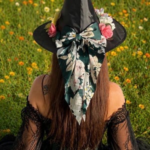 Simple cottagecore  spring witch hat