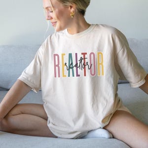 Realtor Shirt, Real Estate Agent Gift, Real Estate Marketing Tshirt, Real Estate Gift, Realtor Tee, Realtor Shirt, New Realtor Gift T-Shirt