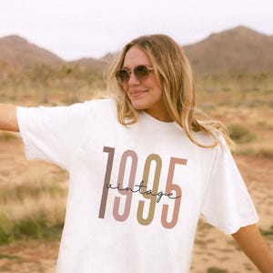 30. Geburtstagsgeschenk für sie, 1995 Shirt Comfort Farben, Geburtsjahr Shirt, 30. Geburtstag Shirt, 30. Geburtstagsparty, 30. Geburtstag Freund