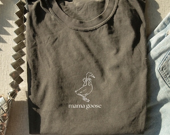 Camiseta de cumpleaños de Silly Goose Mama, colores cómodos, camiseta de Silly Goose Mom, camisetas familiares a juego, fiesta de primer cumpleaños