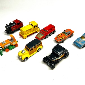 Hot Wheels/Matchbox 1970’s Lot of 8 Collectable Toy Cars