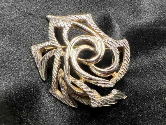 Vintage Flower Brooch Silver Tone Pin - image 1