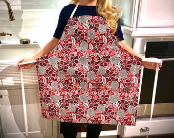 Red, Black and White Flower Patterned Fully Adjustable Apron. Great Mother’s Day, housewarming, hostess gift. Perfect present for any cook!