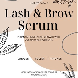 Puede incluir: Gráfico promocional para Lash & Brow Serum, con texto en una fuente elegante. El diseño incluye ilustraciones de hojas y una paleta de colores neutros. El texto dice: "Promueve el crecimiento saludable del cabello con nuestros ingredientes naturales." El sitio web es inkbysarac.com.