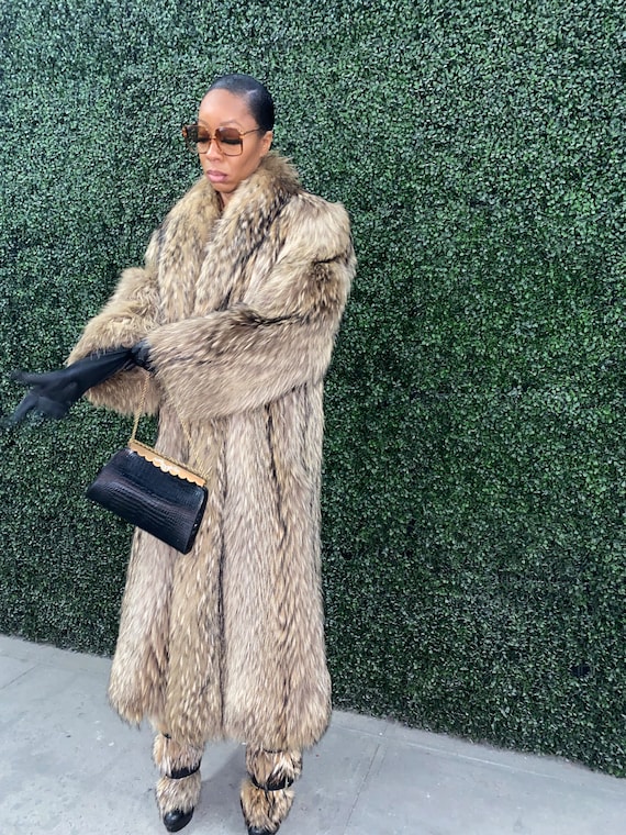 Tanuki fur best sale coat