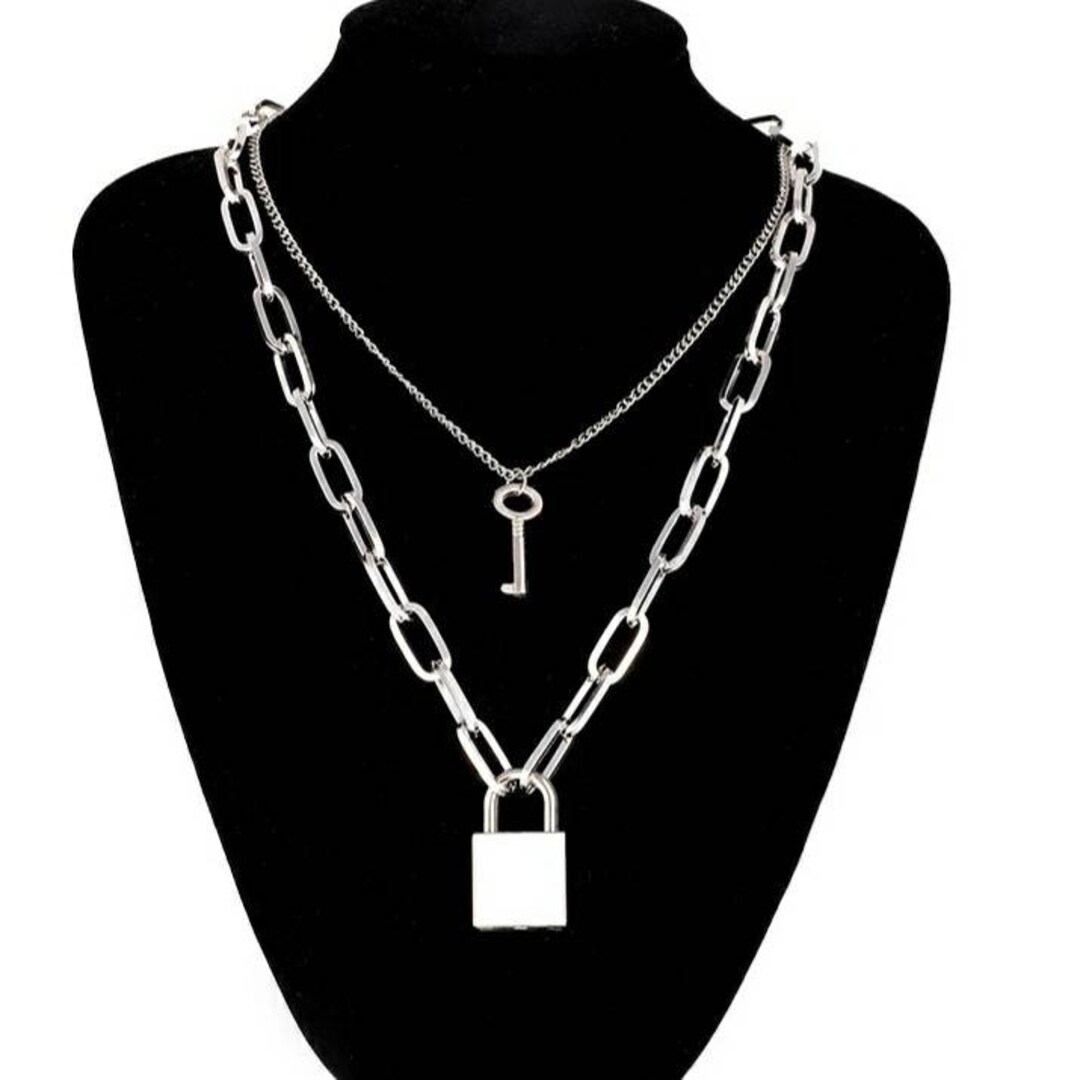 Andelaisi Boho Key Lock Necklaces Chain Padlock Pendant Necklaces Gold Lock  Chain Necklace Chunky Link Chain Necklace Gold Layered Curb Chain