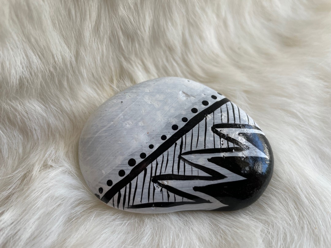 Black and White Rock, Pattern Rock, Painted Rock, Rock Hiding, Gift ...