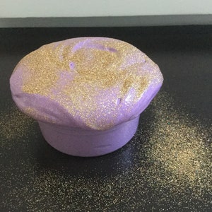 A wonderful royal slime. 4oz purple fluffy slime