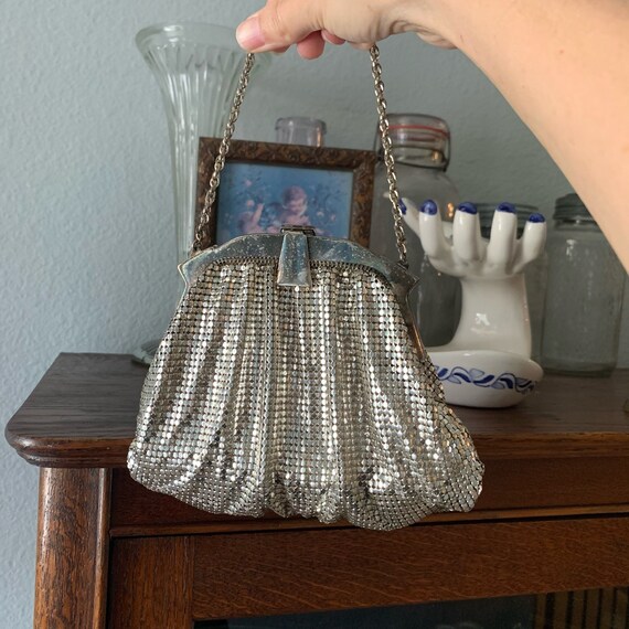 Vintage Small Whiting and Davis Silver Mesh Eveni… - image 2