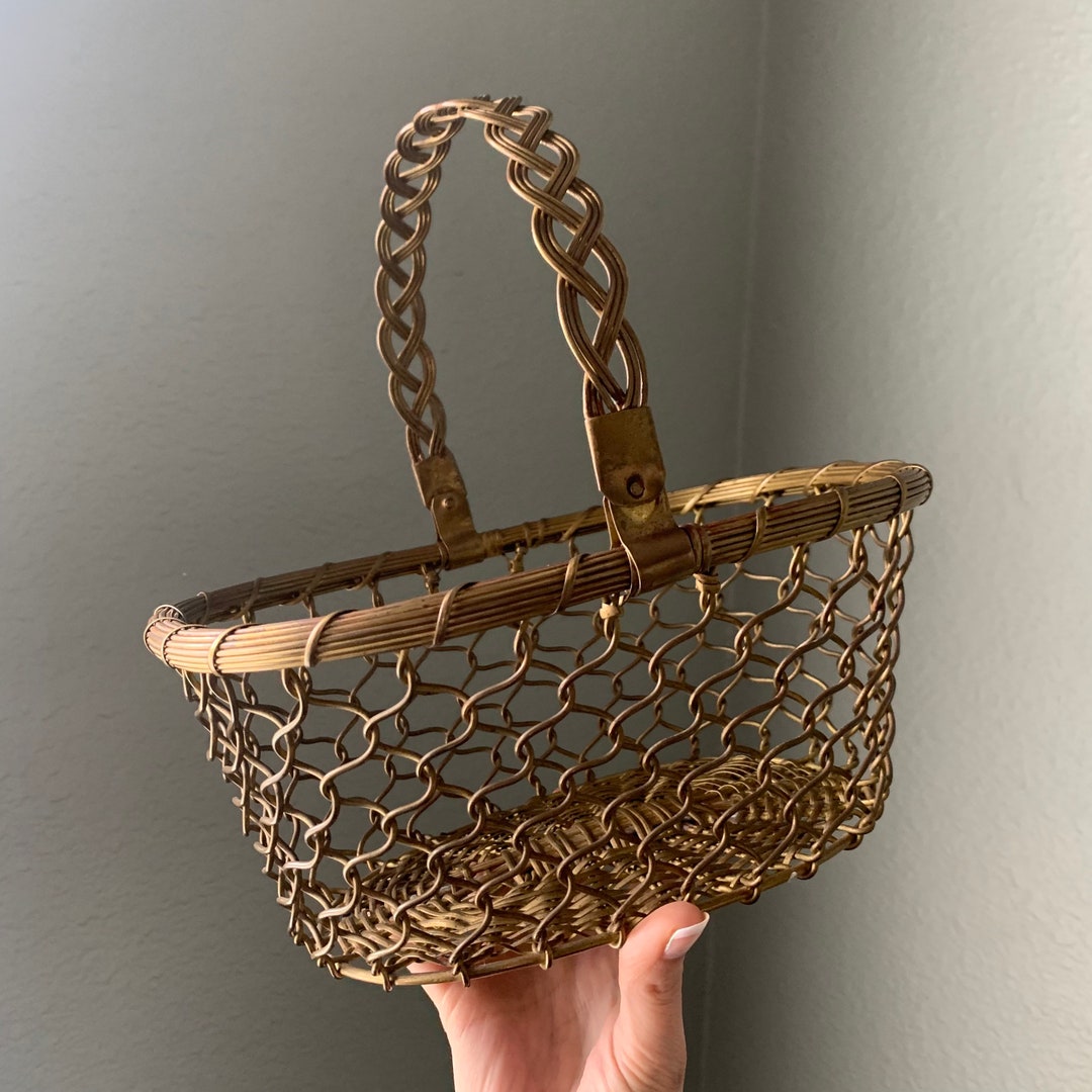 Vintage Woven Brass Basket With Top Handle / Brass Easter Basket