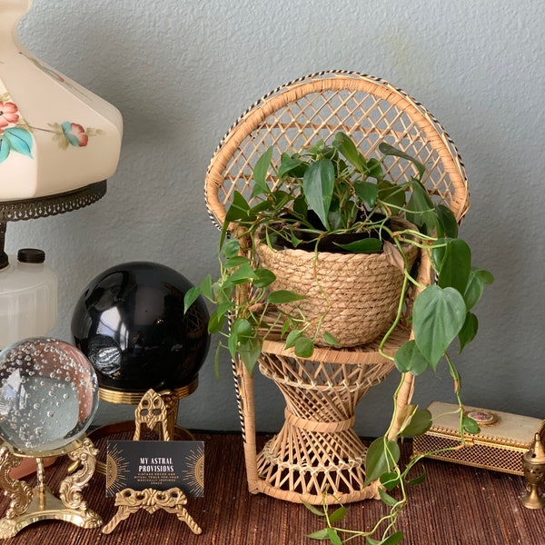 Small Vintage Wicker Plant Stand / Mini Peacock Chair Plant Stand / 16” Tall Indoor Plant Stand  / Boho Decor