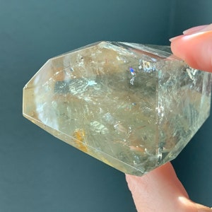 Champagne Citrine Free Form / Citrine with Flash and Rainbows / Brazilian Citrine