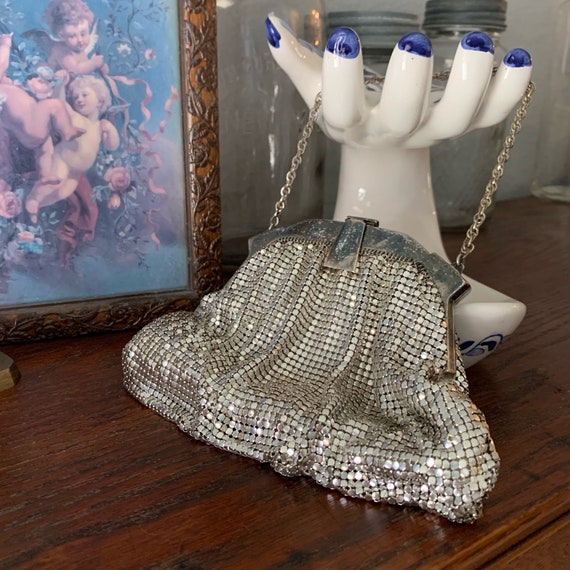 Vintage Small Whiting and Davis Silver Mesh Eveni… - image 3