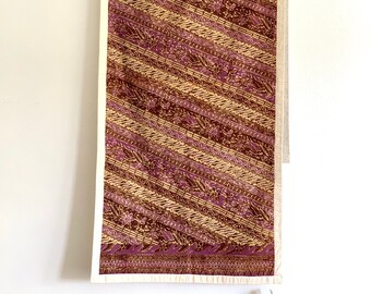 Batik table runner traditional parang motif