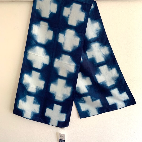 Scarf itajime shibori on vintage kimono silk