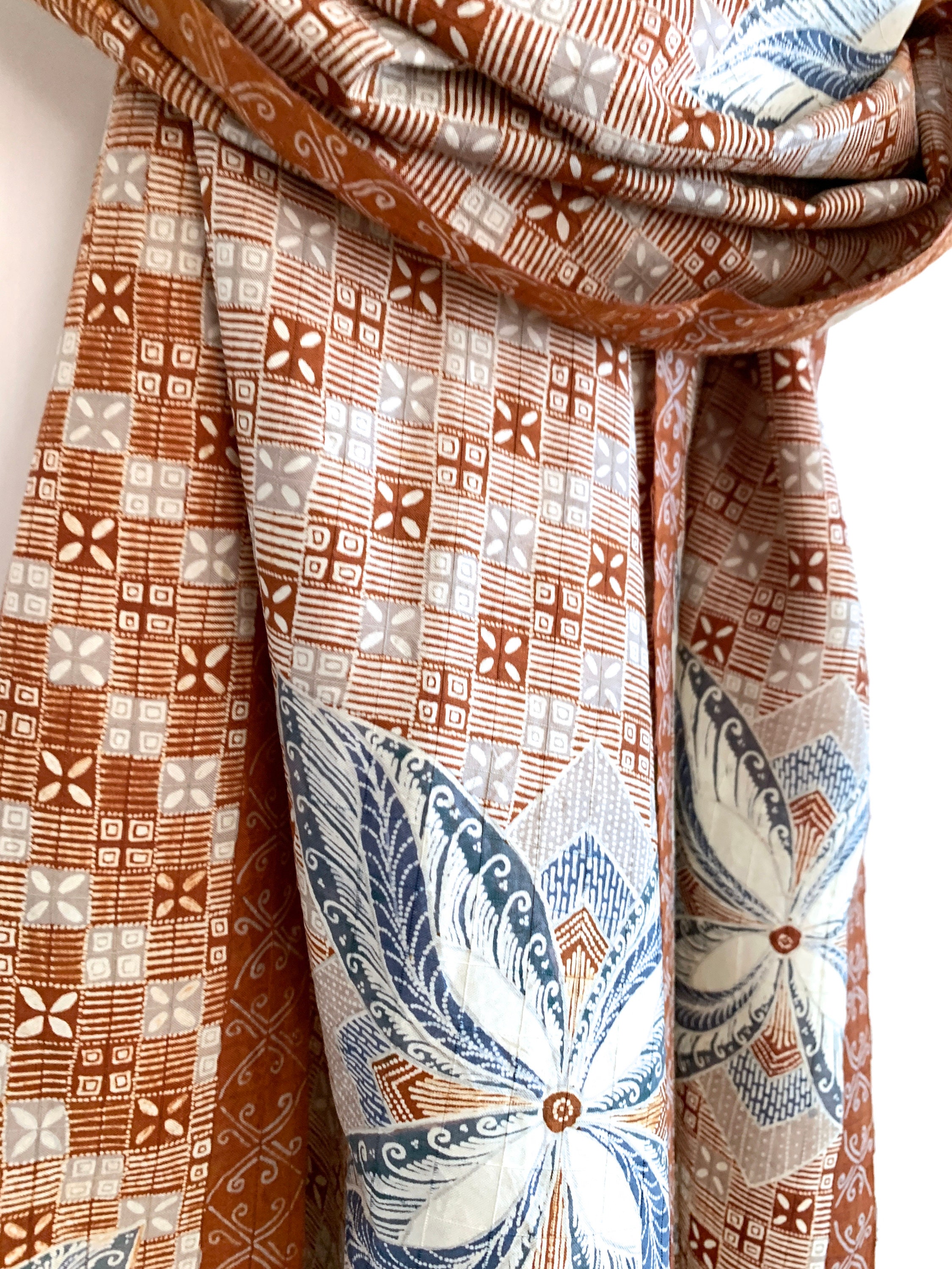 Unique Design Batik Hand-drawn on Textured Silk - Etsy