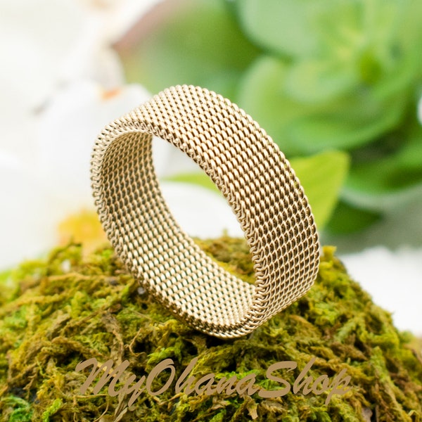 Stainless Steel 18K Gold Plated Mesh Ring Band For Men, Women, Unisex Boy & Girls.  Simple, Flexible, Trendy Modern Contemporary Mesh Design