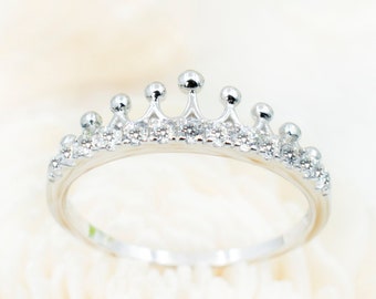 925 Silver Princess, Queen Crown Jewels Ring For Women, Teens, and Girls. Royal Homecoming County Fair Peangant Beauty Ring For Her.