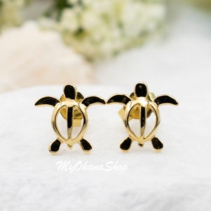 14K Gold Plated Sea Turtle Stud Earrings For Women, Boys, Girls.  Hawaiian Green Honu Petroglyph.  Ocean Animal, Sea Life, Island  Jewelry.