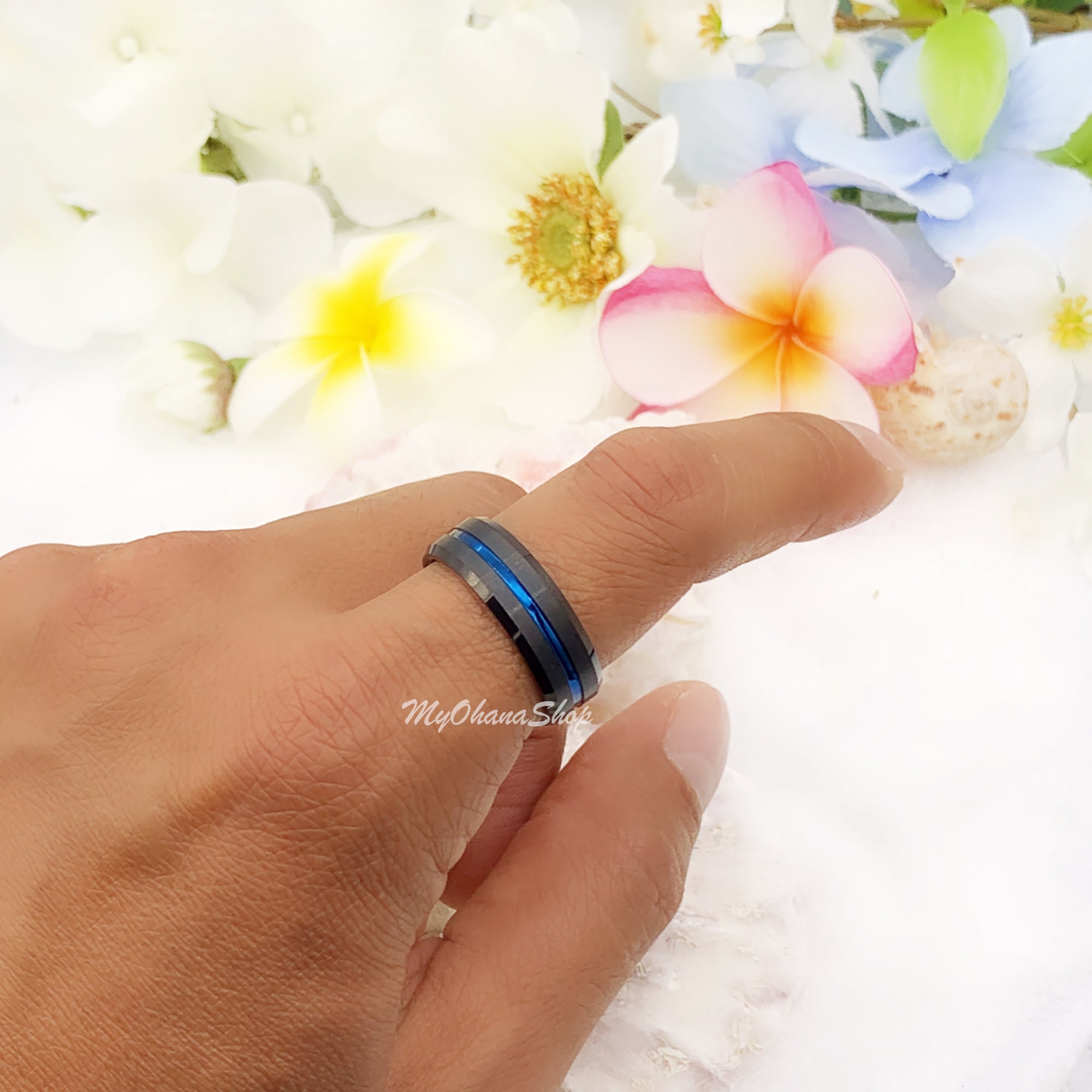 Bague Homme Carbure De Tungstène Noir 8mm - Incrustation Fibres Bleues - Style Marteau - Taille 7-14 US