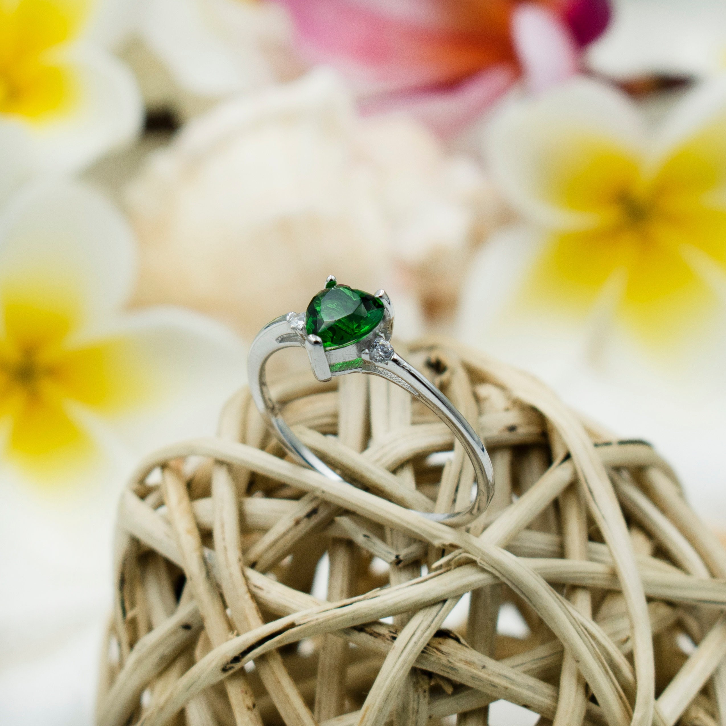 925 Sterling Silver Emerald Heart Ring for Women, Teen Girls  Sterling Silver 925 Rhodium Plated Open Heart Ring with Green and Clear CZ main image 0